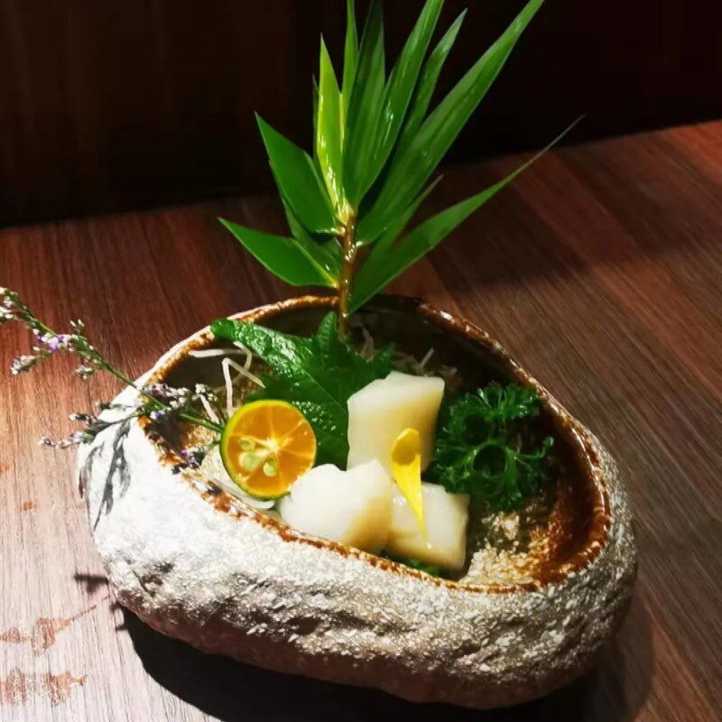 日式怀石理宴会盘式陶瓷餐具异形石窝生鱼片拼盘小吃开胃菜
