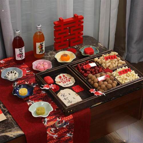 订婚布置小摆件甜品台宴结婚装饰糕点盘摆盘点心全套摆台喜饼中式