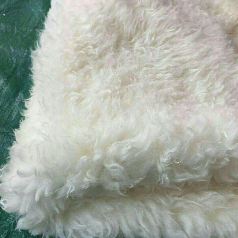 羊皮整张皮毛一体绵羊皮整张可做垫子飘窗垫褥子支持订做加厚毛毛