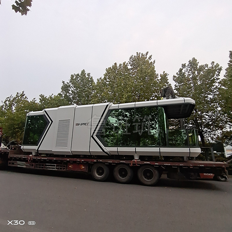 山东户外集成房屋生产基地户外活动酒店房智能太空方舱轻钢别墅房