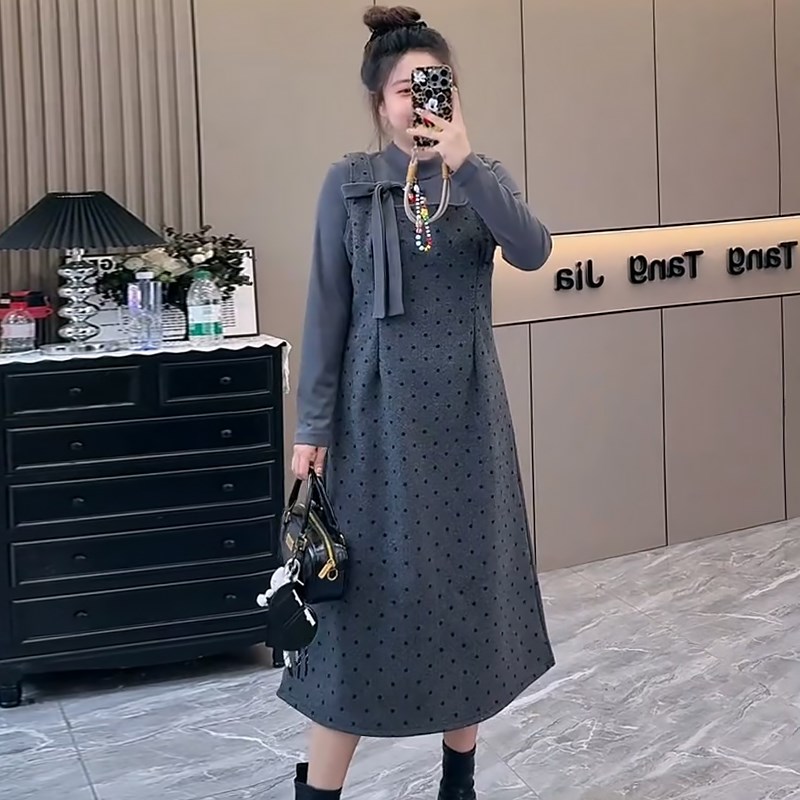 百搭波点大码背带连衣裙蝴蝶结打底衫胖mm2024冬季款显瘦宽松女装