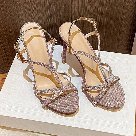2026夏季性感时尚格利特鞋面尖头细跟高跟凉鞋女一字带水钻宴会婚