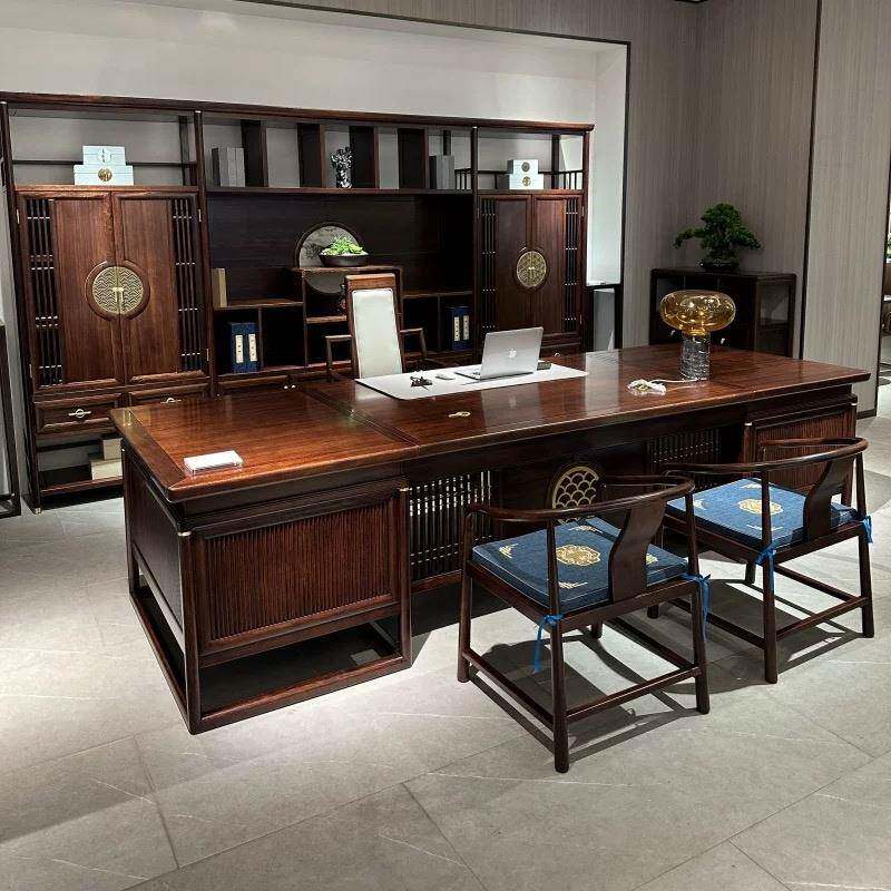 新中式老板办公桌椅组合轻奢现代高级感老板桌中式实木总裁大班台