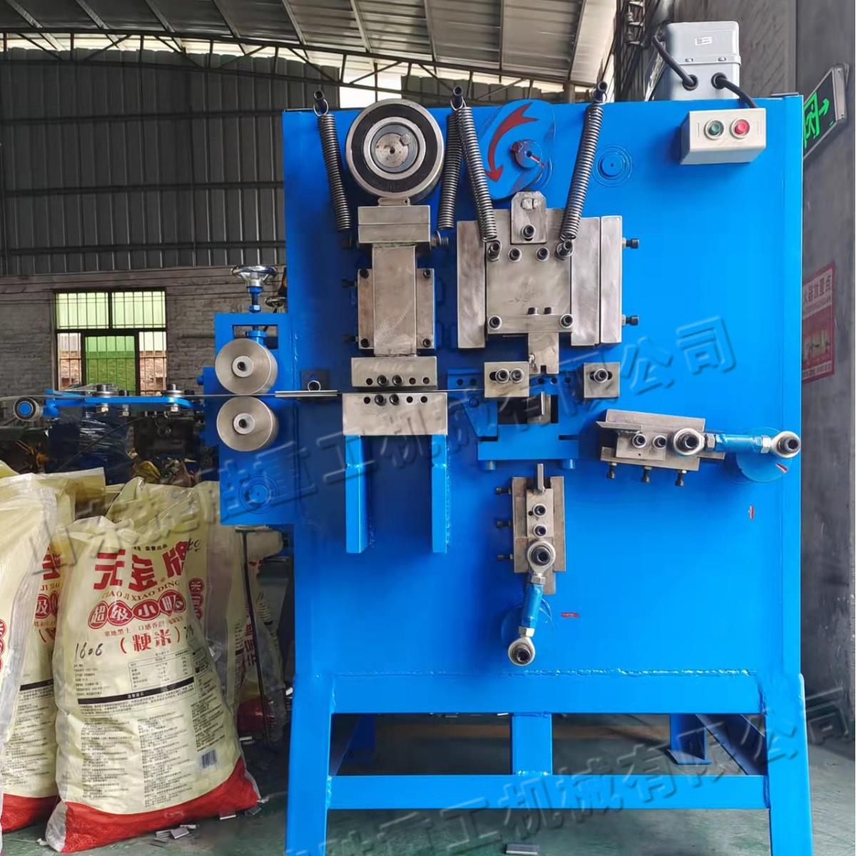 全自动式送料打包扣机 钢扣铁皮扣成型设备 钢卷类锁扣生产机