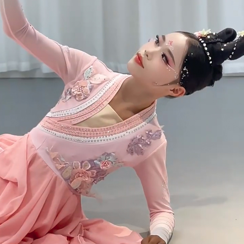 儿童古典舞演出服女童飘逸大摆裙中国风飘逸舞蹈服独舞艺考表演服