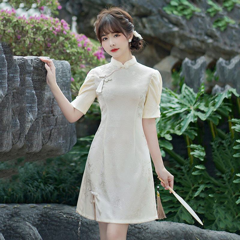 2026新款白色国风新中式短款旗袍改良年轻款女高级感小个子可