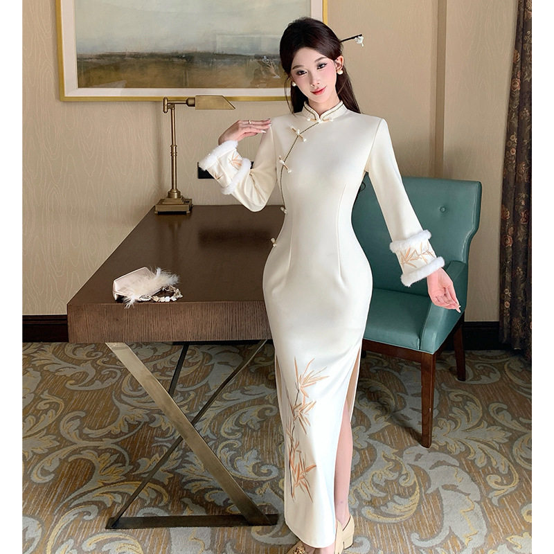 2026新款新中式国风旗袍连衣裙长袖加厚冬季年轻款少女日常穿