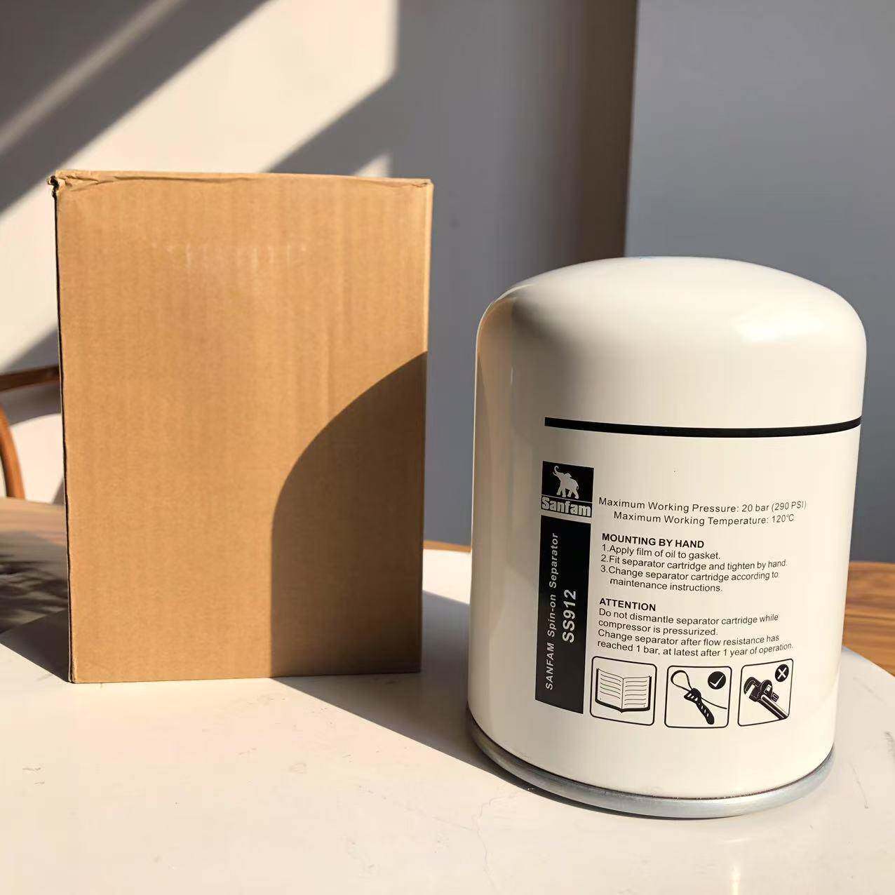 螺杆式空压机油气分离器滤芯LB962/2LB11102/2LB13145/3LB1374