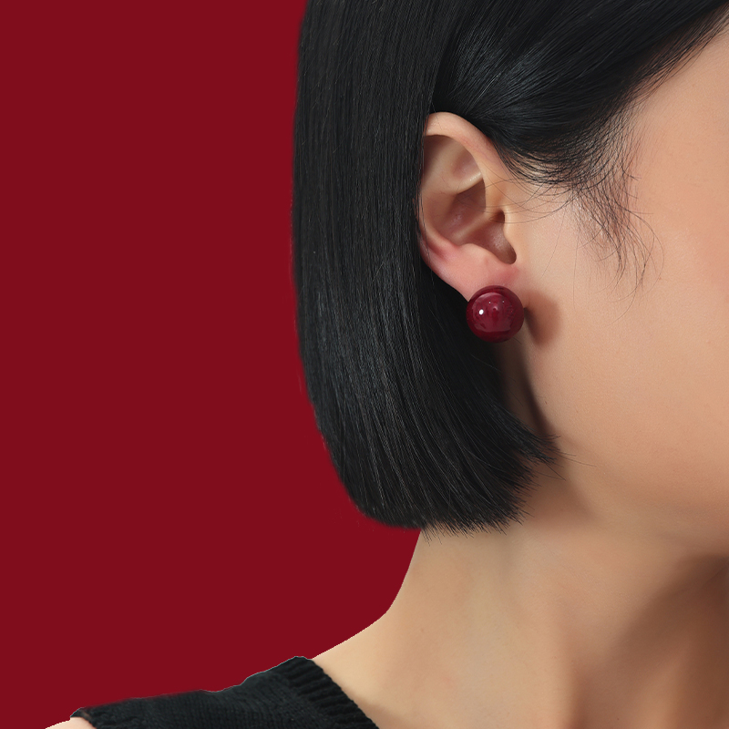 本命年酒红色豆豆耳钉女