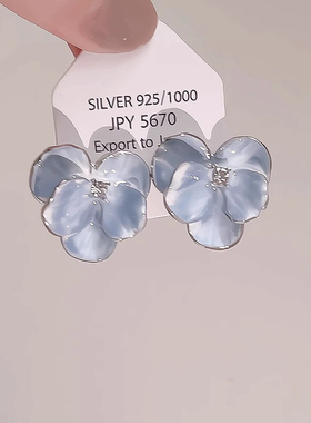 蓝色鸢尾花耳环2026新款爆款油画风耳钉女轻奢高级感气质百搭耳饰