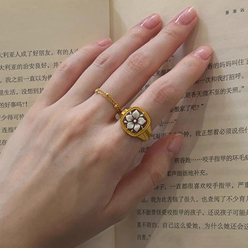 金色复古贝雕栀子花小方块戒指女