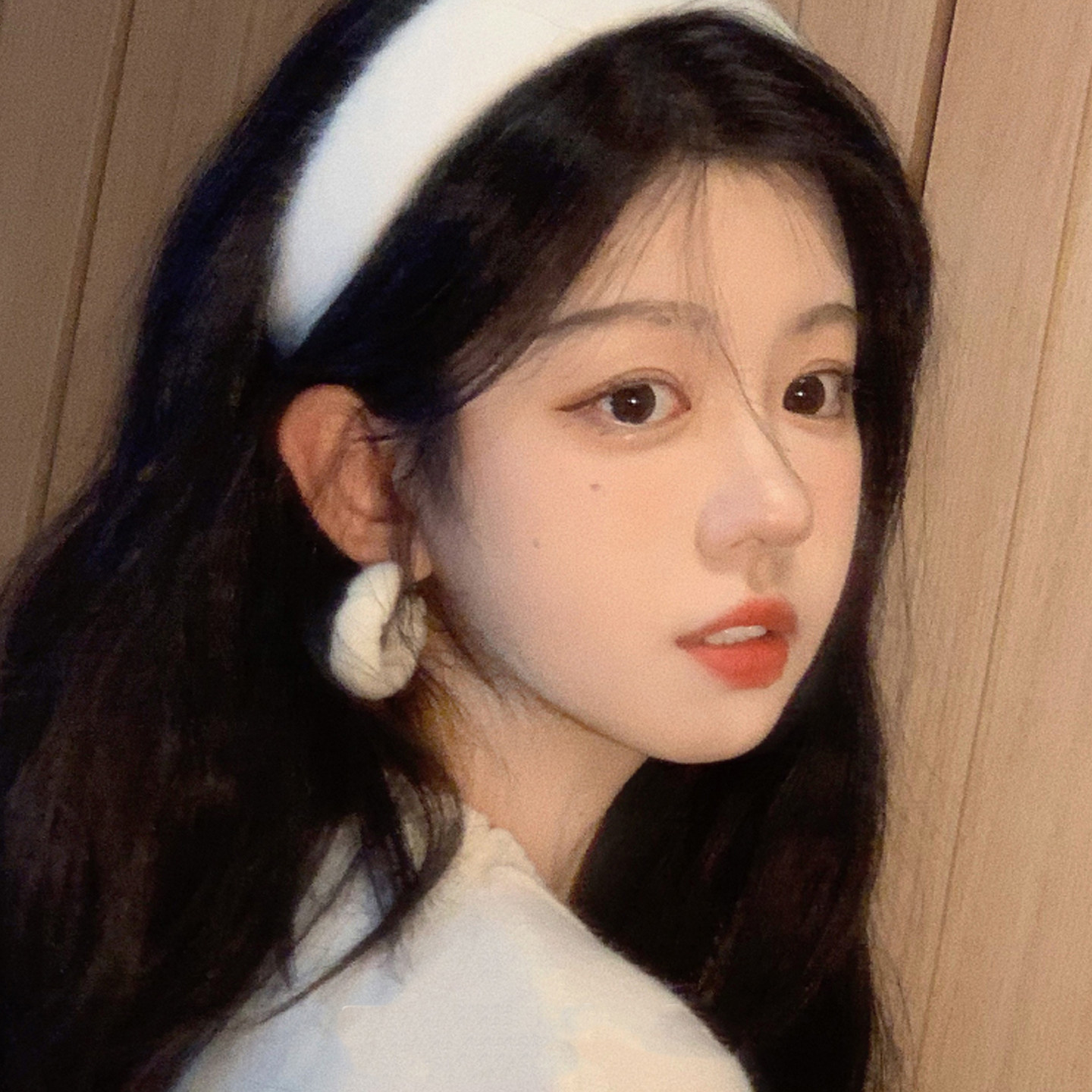 白色毛绒圈圈耳环女秋冬百搭时尚耳钉小众高级感独特圣诞甜美耳饰,饰品/流行首饰/时尚饰品新,耳环,淘宝优惠券,粉丝福利购,淘宝优惠卷