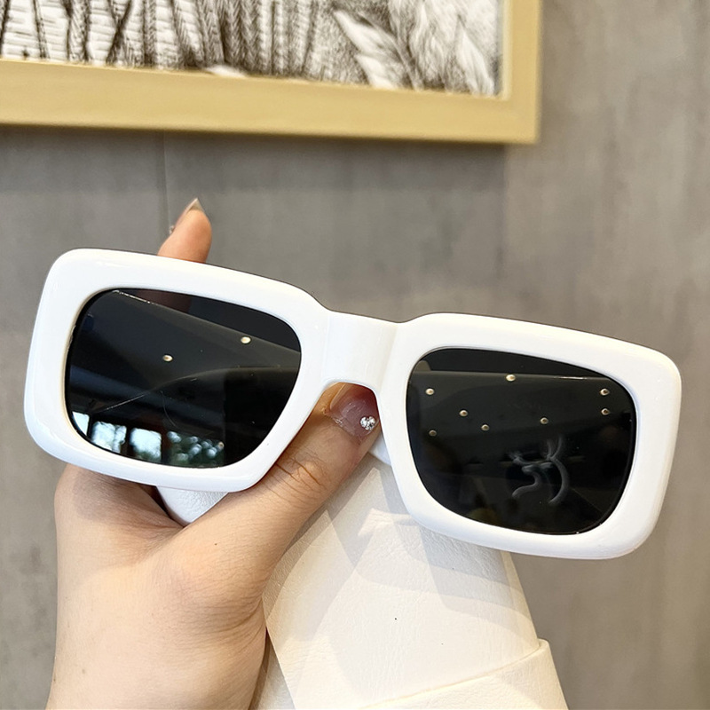 2025欧美潮流方形太阳镜女复古亮黑色简约墨镜男街拍网红眼镜圆形