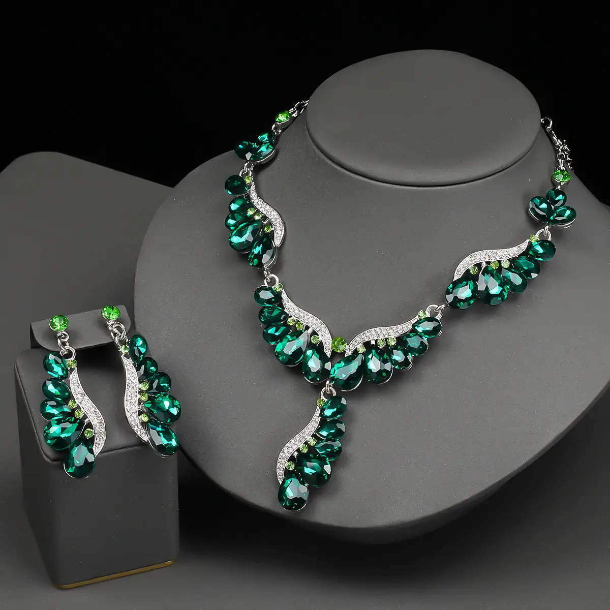 热卖欧美首饰项链耳环套装水滴形宝石礼服宴会女配饰饰品组合套装