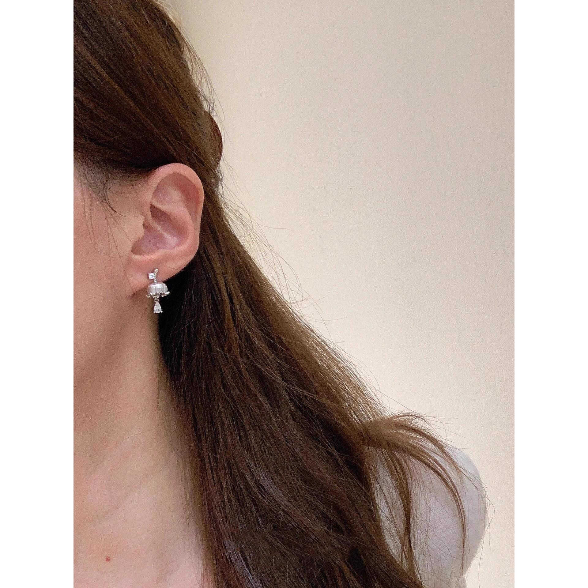 银拉丝铃兰花水滴仿钻耳钉女