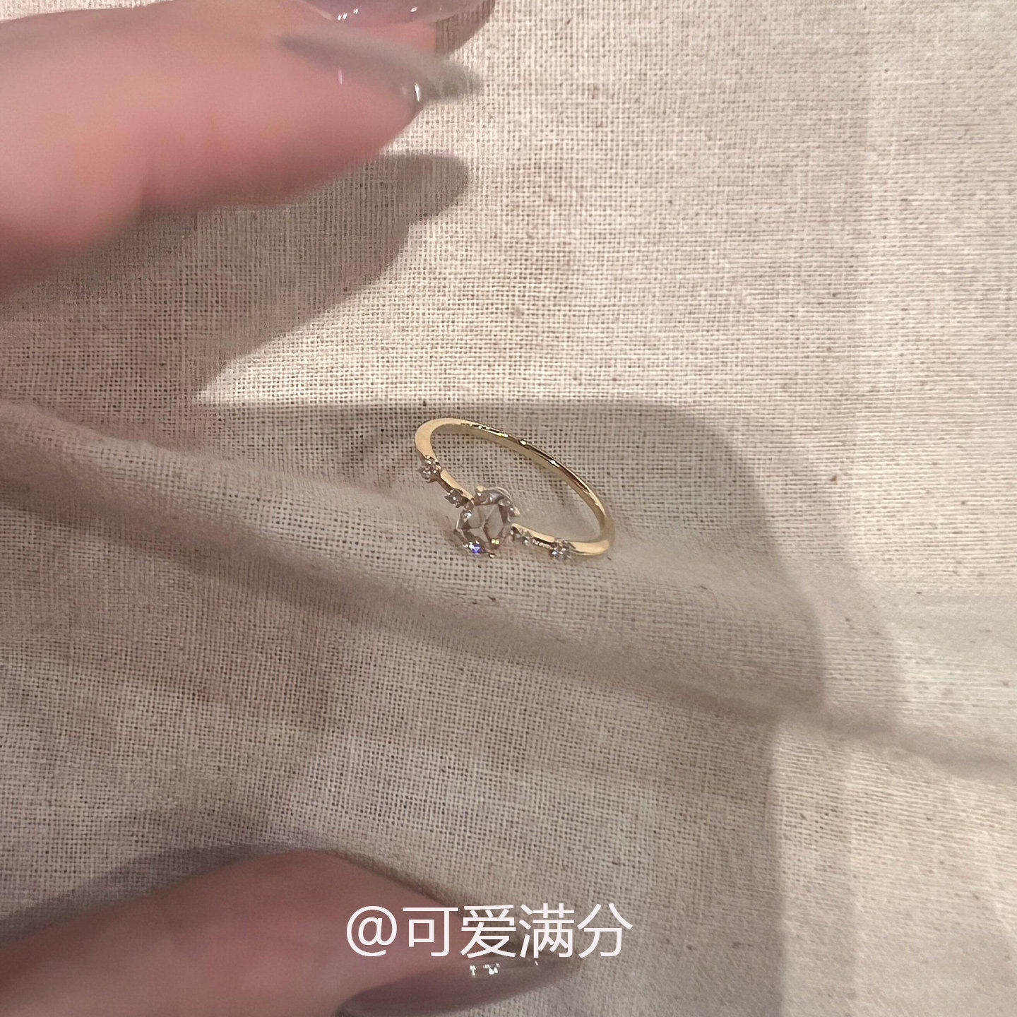 金色满天星仿钻戒指女2026食指戒图片
