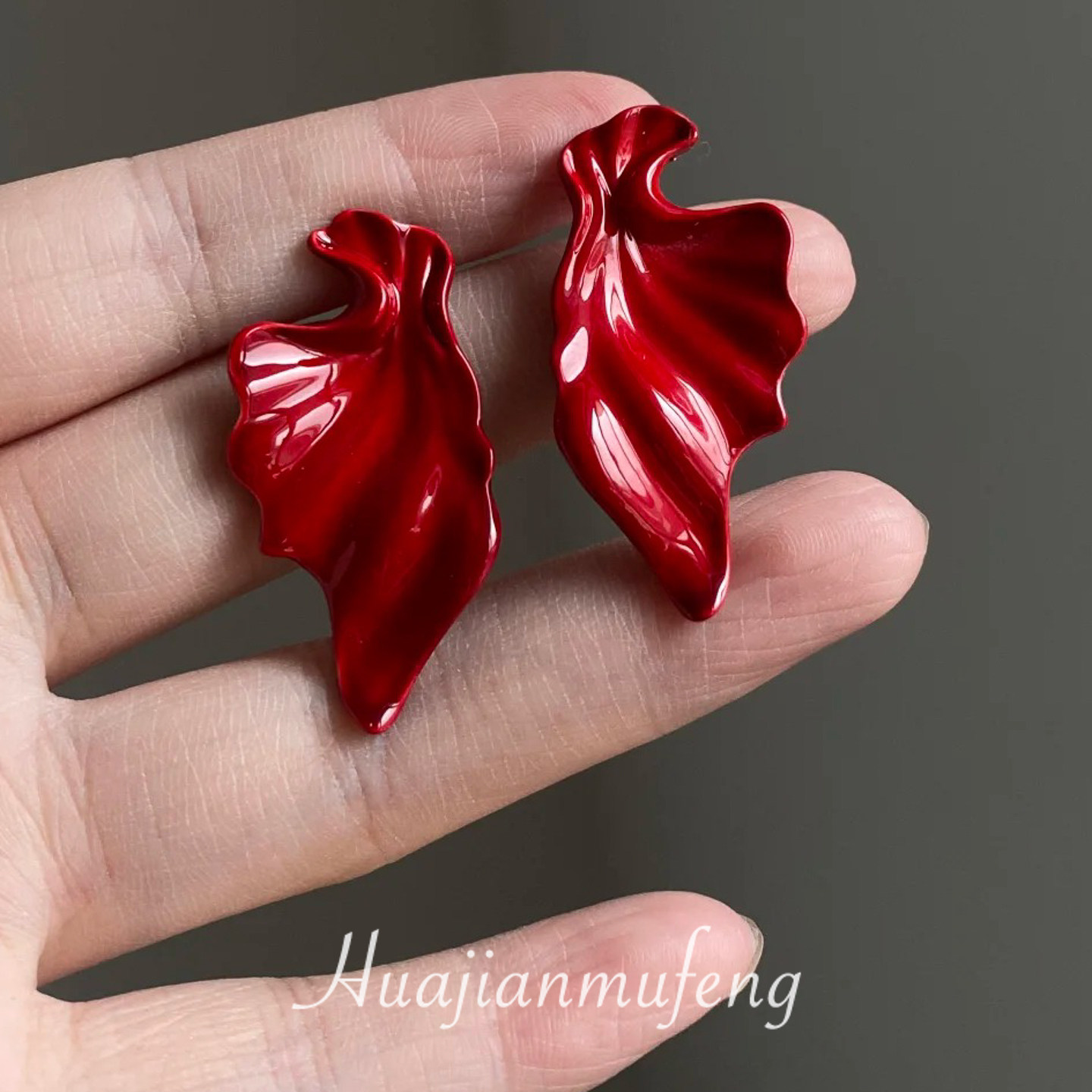 新年红色不规则水滴耳环女轻奢高级感小众设计金属流线型耳钉耳饰,饰品/流行首饰/时尚饰品新,耳钉,淘宝优惠券,粉丝福利购,淘宝优惠卷