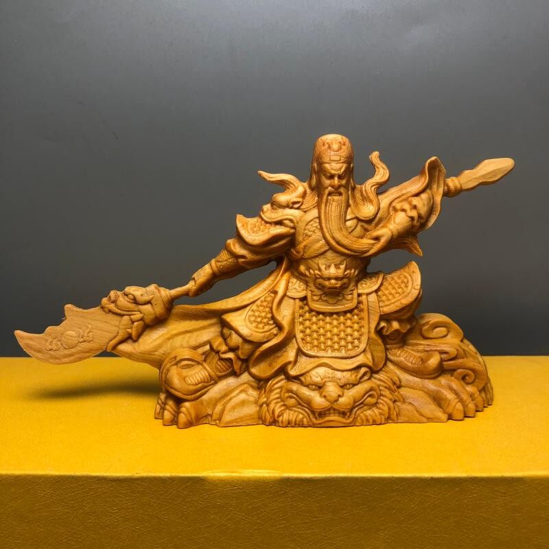 崖柏木雕刻汽车摆件关公关二爷中控车载车内饰品装饰实木手工艺品
