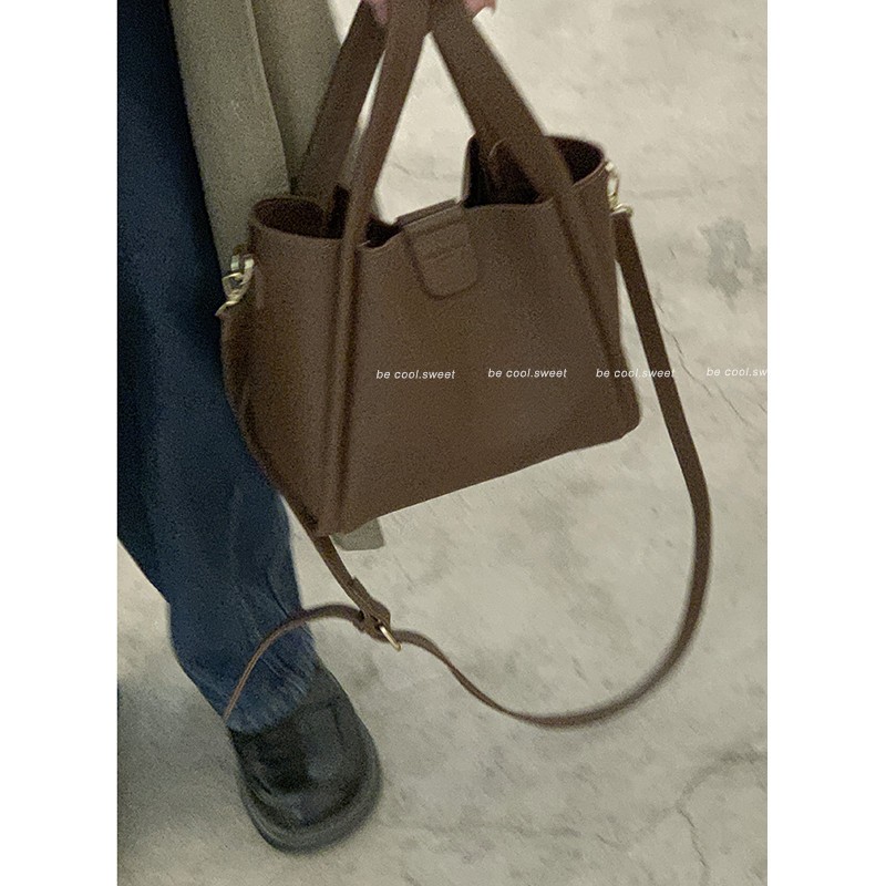 复古菜篮包包女2022新款潮秋冬小托特包百搭斜挎包单肩水桶包