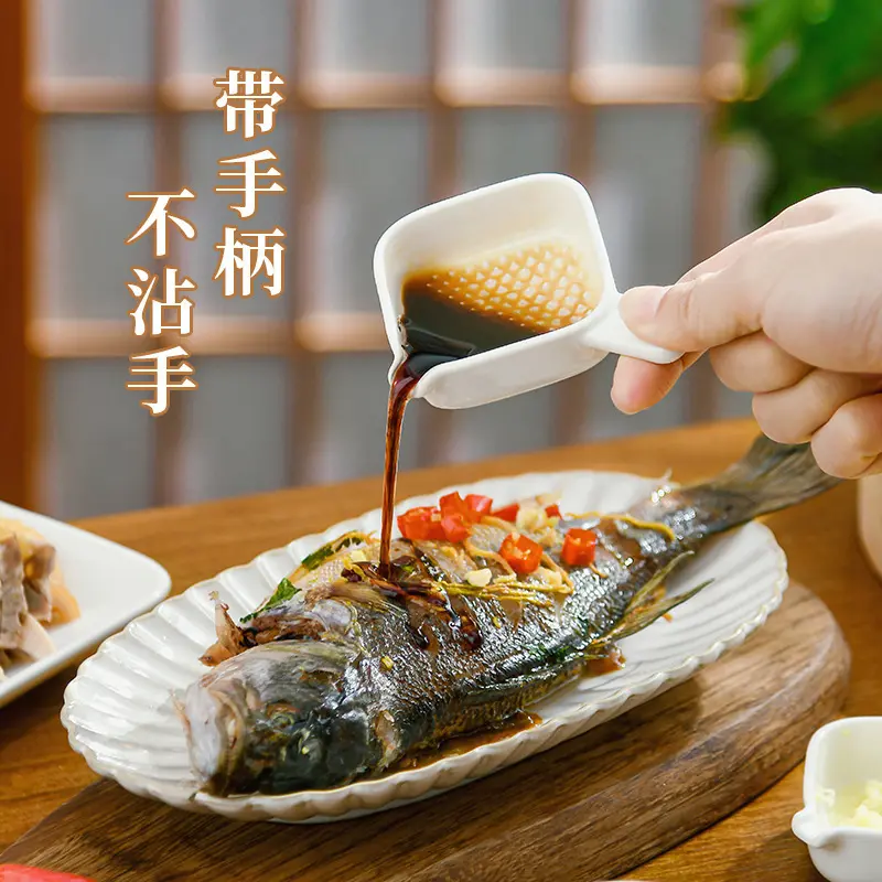 家用小碟子调味碟火锅蘸料碗小菜咸菜吐骨碟底部可磨蒜小盘子