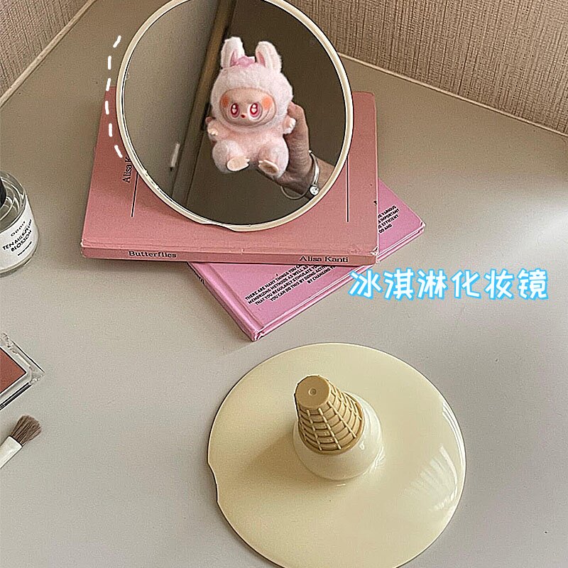 新买的冰淇淋化妆镜好可爱呦~