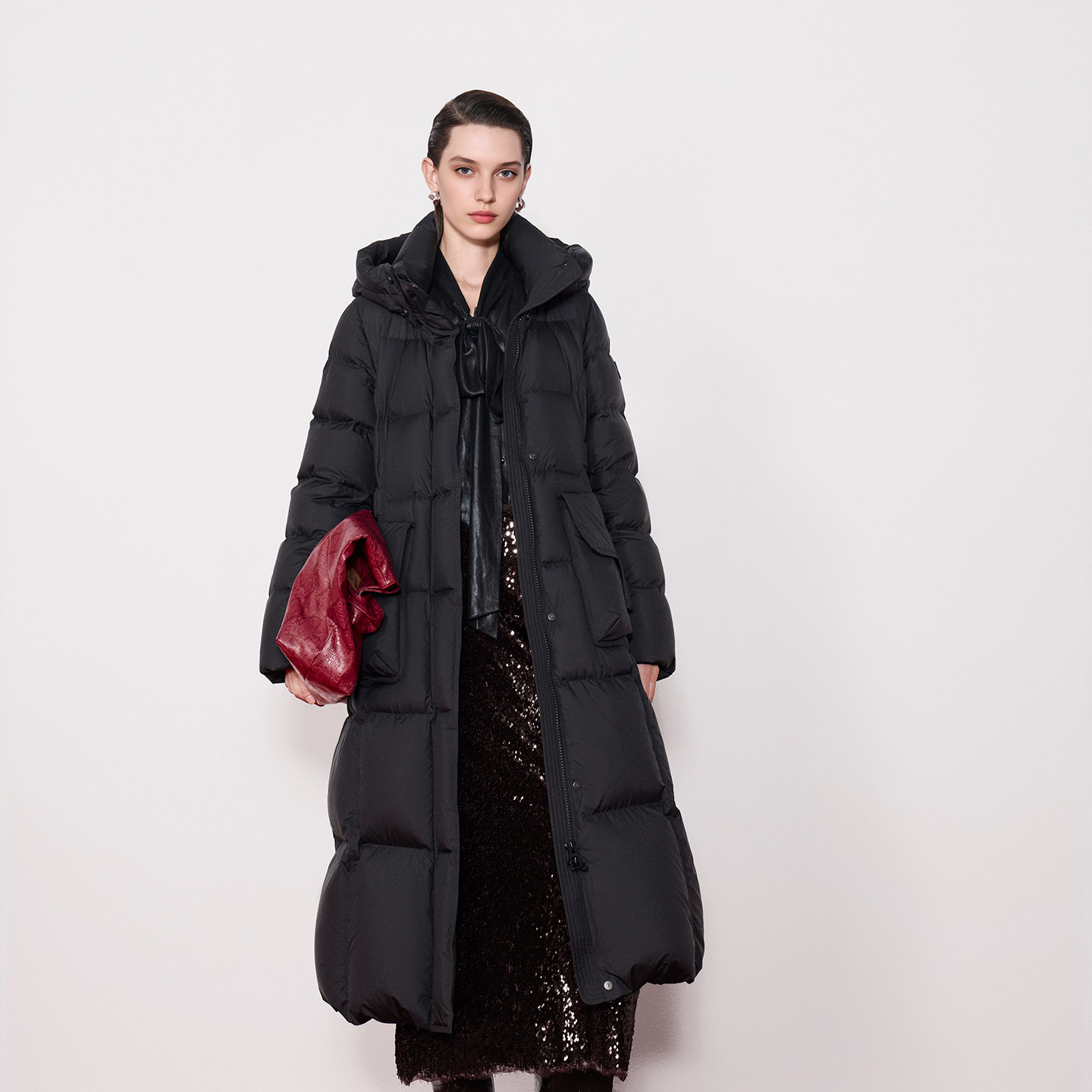 HiSaily商场同款加厚保暖95白鹅绒黑色长款羽绒服女收腰显瘦