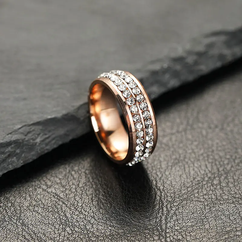 供应钛钢戒指不锈钢饰品女双排满钻镶钻情侣戒指欧美工厂直供