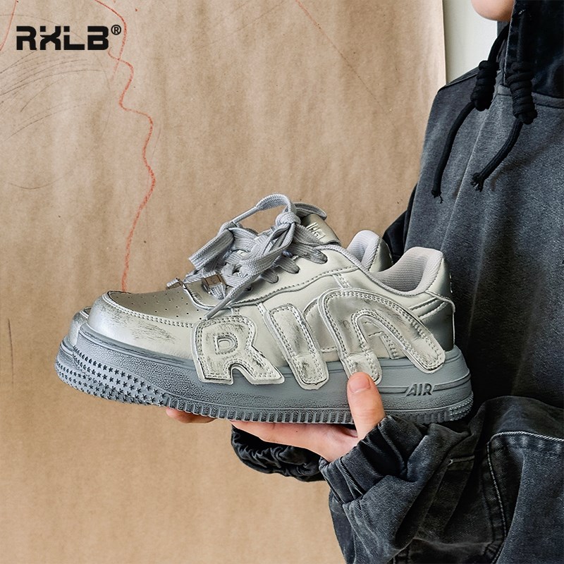 男童秋季银色板鞋2024新款儿童做旧脏脏运动鞋潮牌低帮休闲鞋子