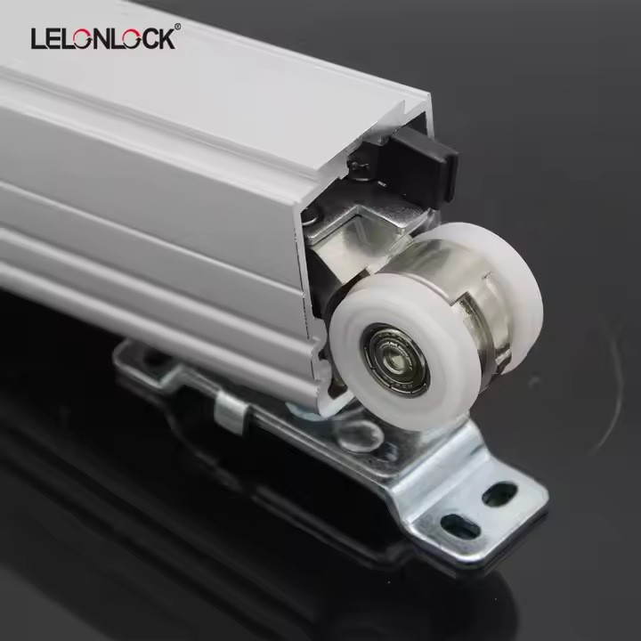 直销推拉门静音尼龙吊轮自动关门缓冲移门吊轮吊轨移门五金配件