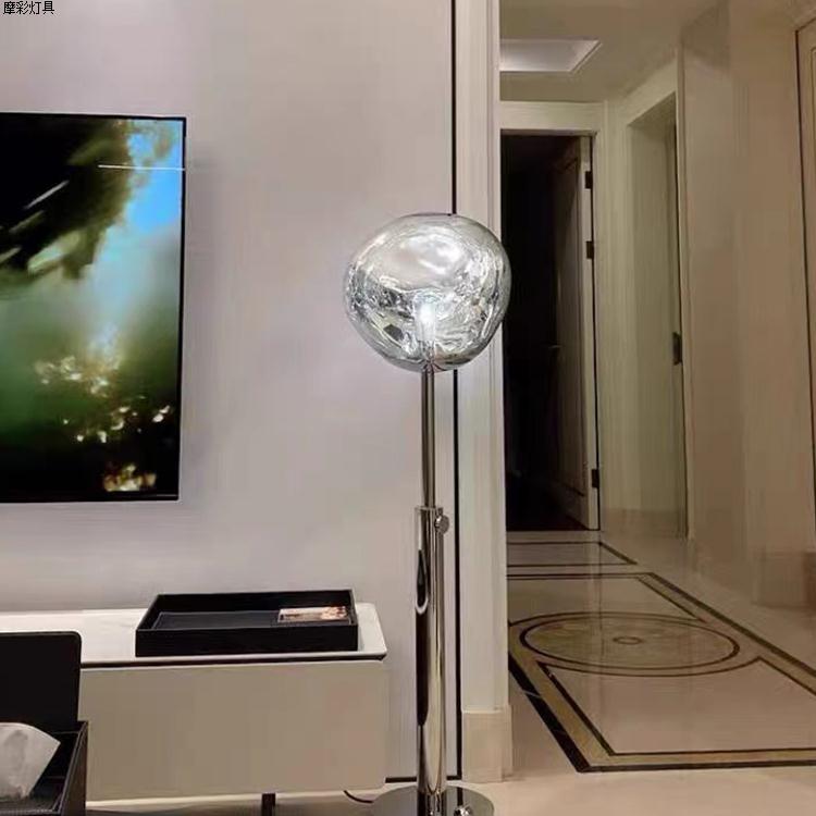 北欧熔岩设计师落地灯艺术装饰火山酒店别墅卧室酒吧卧室装饰台灯图片