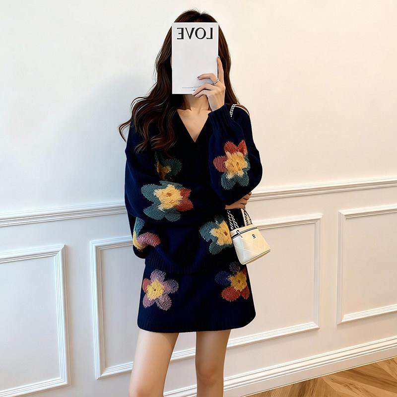 春秋搭配一整套高级感超好看独特宽松时尚慵懒软糯毛衣半裙两件套,女装/女士精品,大码套装,淘宝优惠券,粉丝福利购,淘宝优惠卷