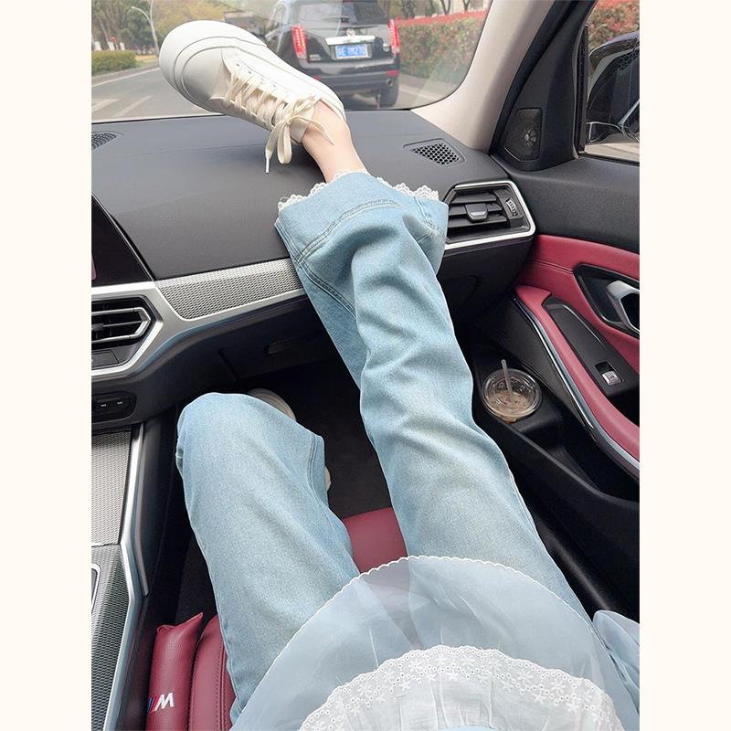 休闲蕾丝拼接牛仔微喇阔腿裤子