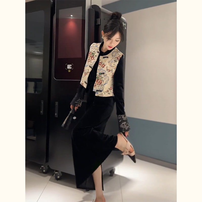 【现货】新中式国风女装2025新款漂亮小香风马甲套装金丝绒连衣裙,女装/女士精品,大码套装,淘宝优惠券,粉丝福利购,淘宝优惠卷