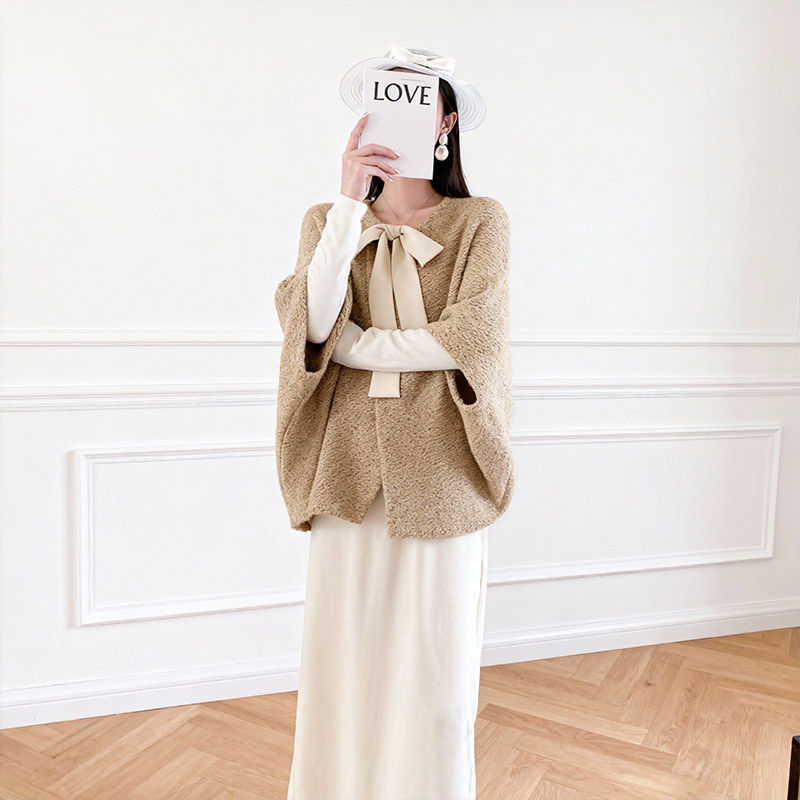 秋冬气质正式场合端庄轻奢小众不撞款卡其色斗篷上衣连衣裙子2026,女装/女士精品,大码套装,淘宝优惠券,粉丝福利购,淘宝优惠卷