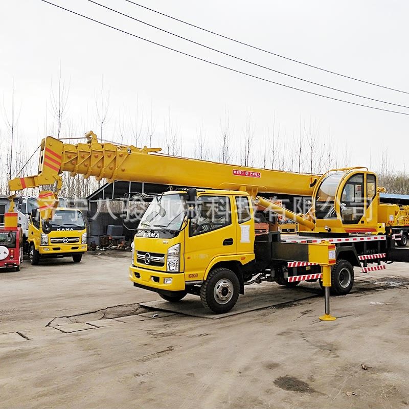 8吨汽车吊车徐工大臂6米6节 8吨汽车吊全出臂趴平吊1吨 唐骏吊车