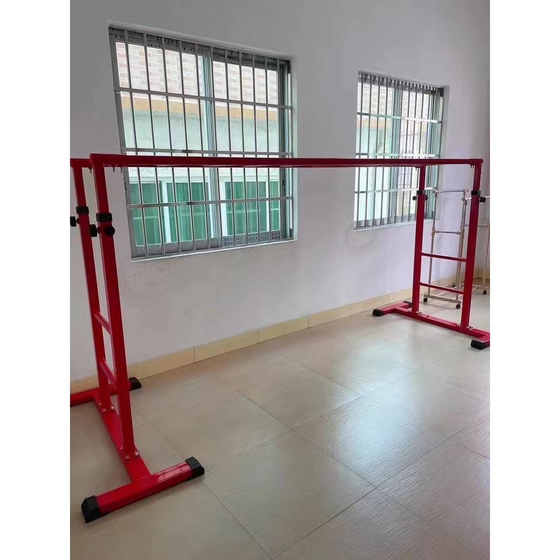 感统训练跑酷挡板儿童升降云梯架 少儿跑酷攀爬墙三角架器材