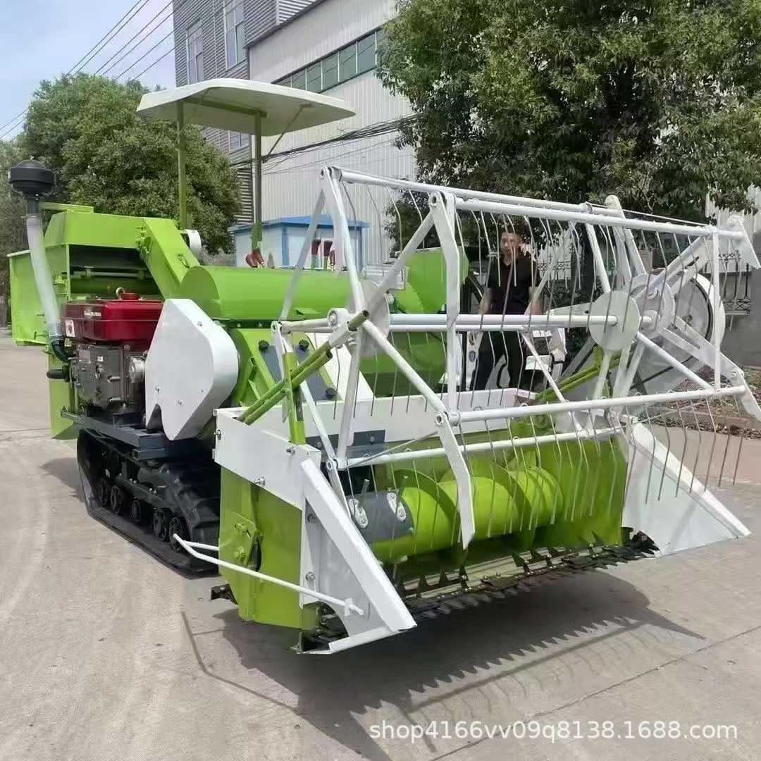 全新大豆联合收割机 鑫牛4LZ-1.0小型履带式现货 黄豆联合收割机