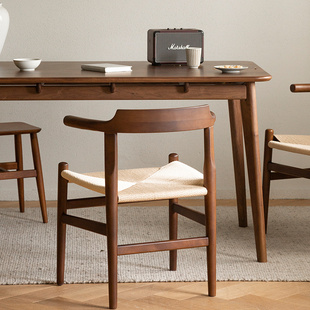 续写家俱实木餐桌椅子简约日式藤编坐垫书桌椅黑胡桃木色惜时餐椅