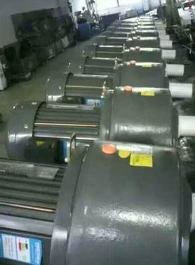 齿轮全自动封边机KW减速机3.72.2直线马达1.5KWKW