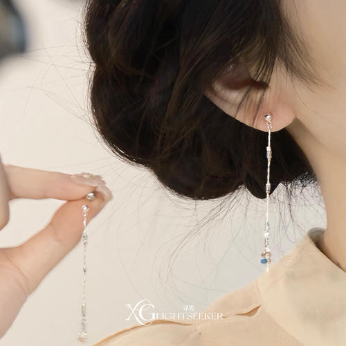 S925纯银色不规则方块流苏耳钉女