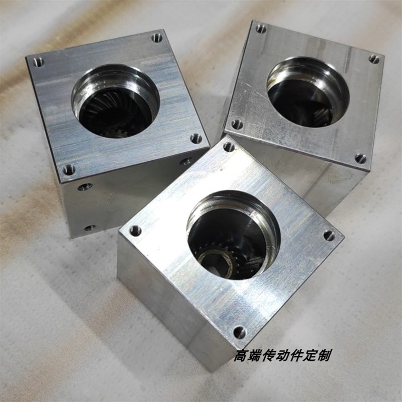 小型伞齿轮转角器90度速比1:1直角传动换向N齿轮箱轴孔键槽 /六角