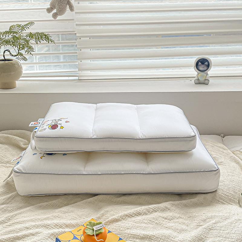类羽绒幼儿园小学生枕芯儿童卡通单人全棉100支12度护颈枕可水洗