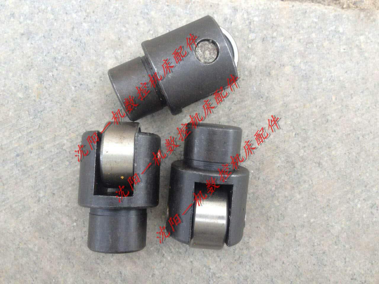 CW6163 CW6180 中心架轴承顶头体 滚轮顶头体安装直径25