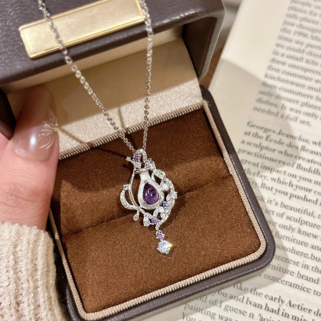 紫晶香水瓶吊坠项链女甜美精致氛围感小众设计轻奢高级感时尚百搭