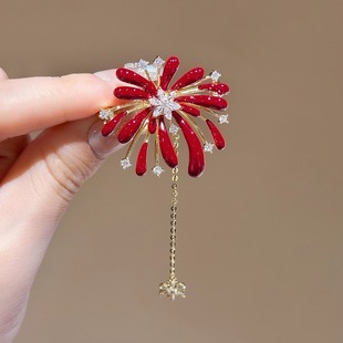 红色烟花链条装饰胸针高级感轻奢胸花大衣西装配饰衣服点缀别针扣