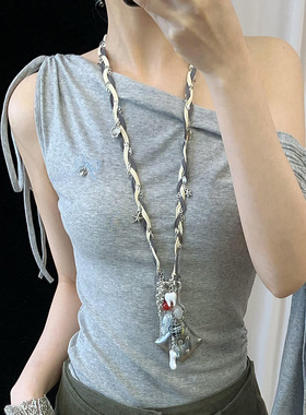 银色编绳抱枕项链女小众设计感朋克长款卫衣链挂脖甜酷辣妹配饰品