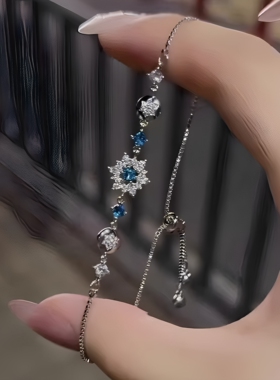 清冷感超闪蓝色雪花手链女高级感高颜值百搭精致个性小众时尚手饰