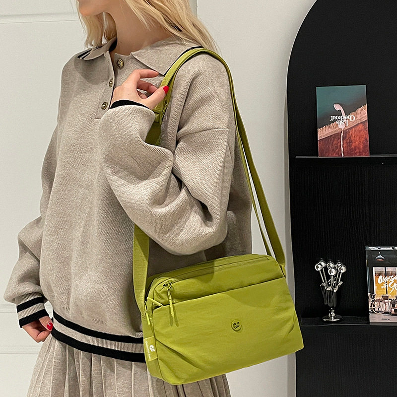 Colorful Fox新款超轻便多层斜挎包女百搭斜挎帆布包休闲单肩包女