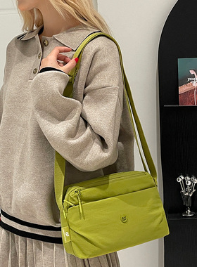 Colorful Fox新款超轻便多层斜挎包女百搭斜挎帆布包休闲单肩包女