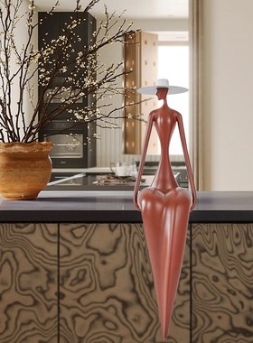 侘寂风意式人物坐姿艺术摆件客厅入户玄关隔断Q柜酒柜电视柜装饰